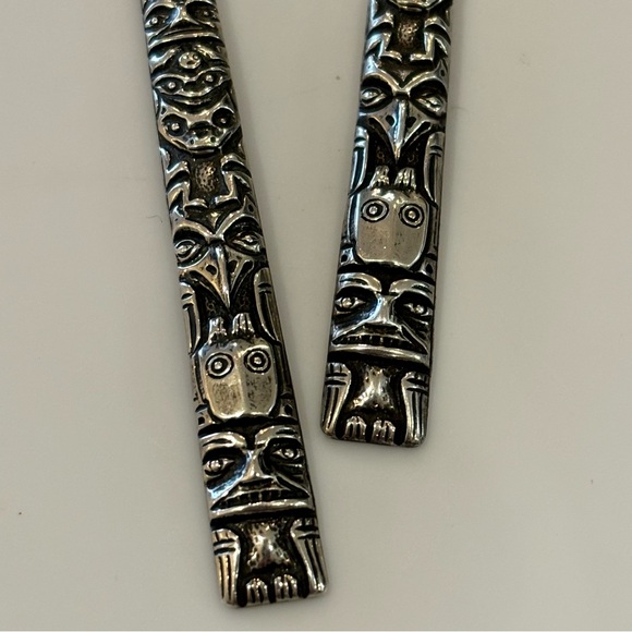 Vintage Sterling Silver Totem Pole Earrings VERY DETAILED - Picture 2 of 9